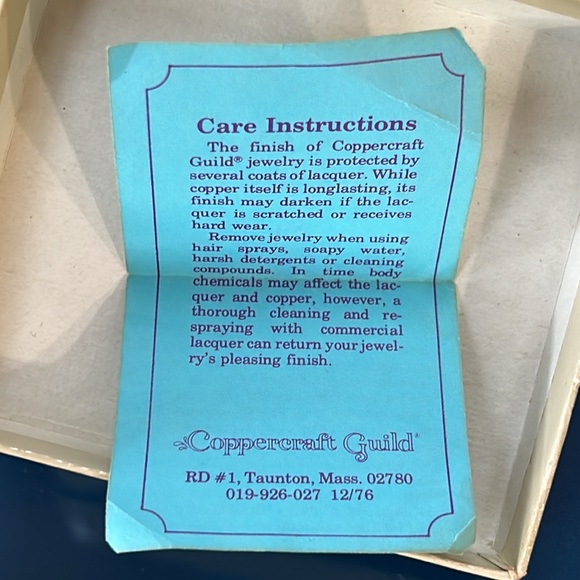 Vintage Coppercraft set of 4 copper napkin rings in box. - Picture 7 of 8